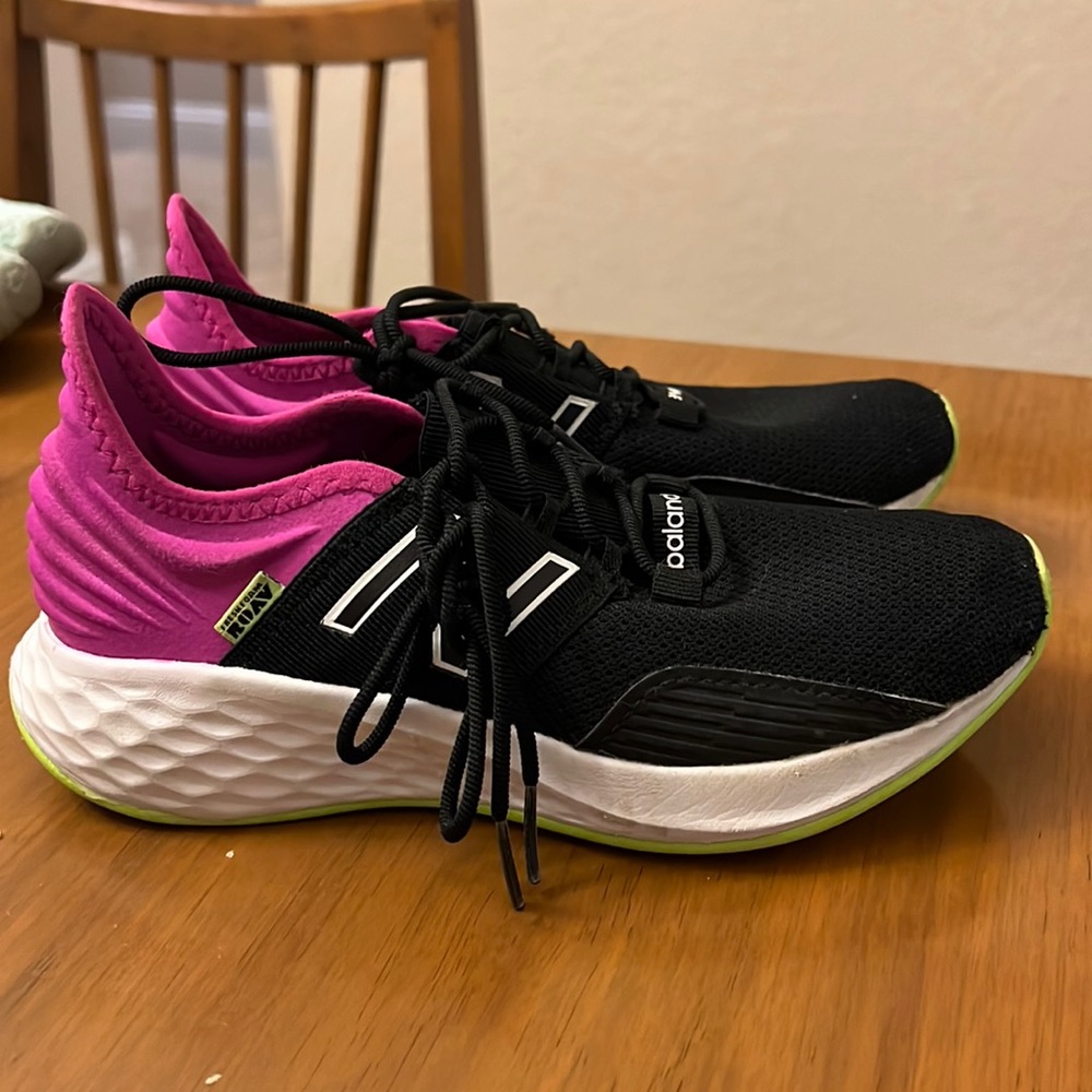 New Balance - Youth size 2.5